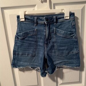 American Eagle Outfitters Blue Mom Jean Shorts Size 4